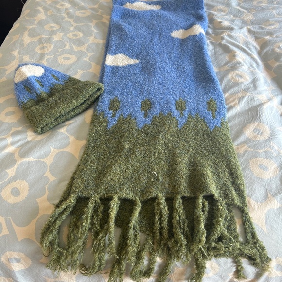 Urban Outfitters Accessories - Mountain and Sky Hat and Scarf Set - Phenomenal Holiday Gift!!